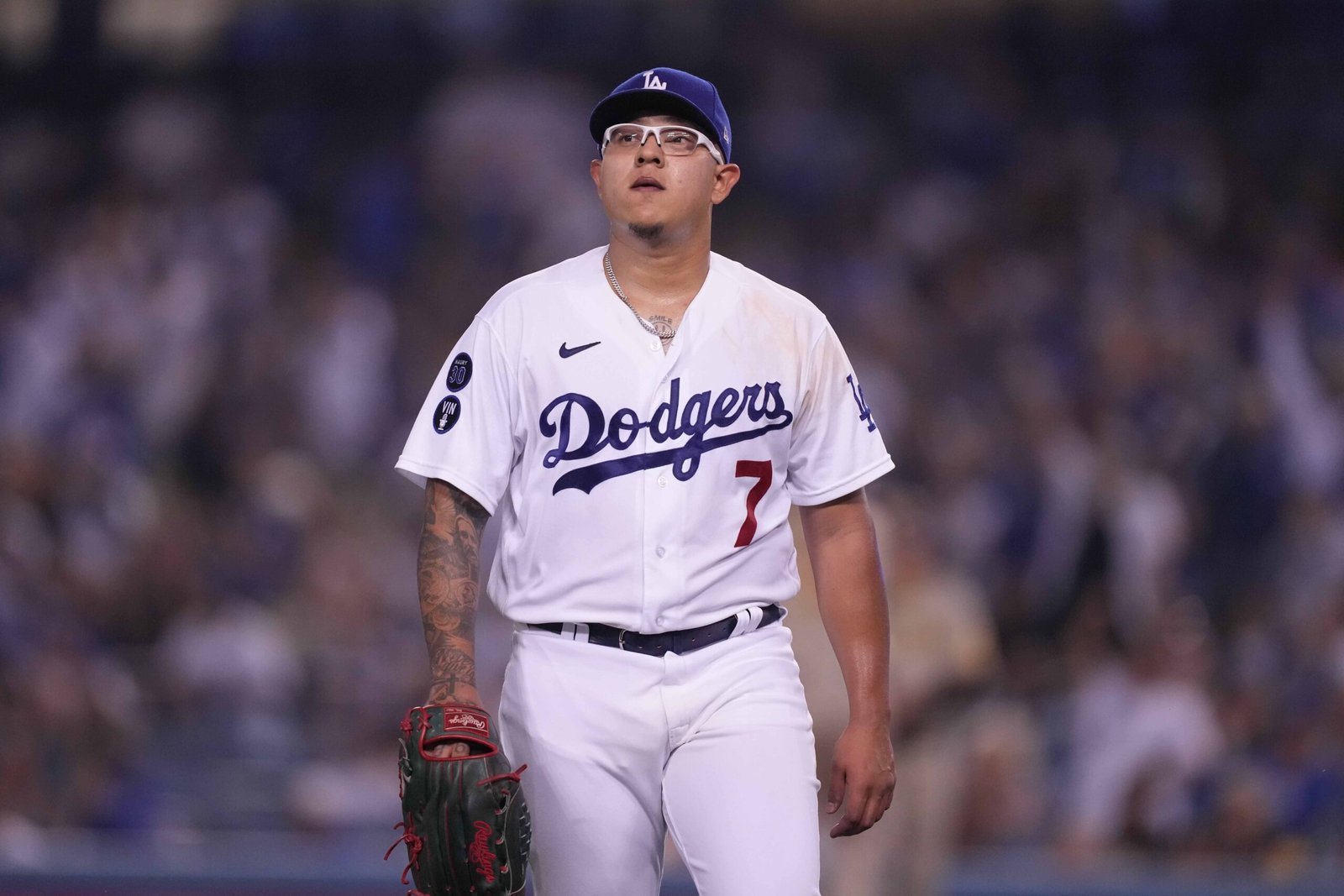 Former Dodgers Pitcher Julio Urías Facing 5 Charges From Los Angeles City Attorney